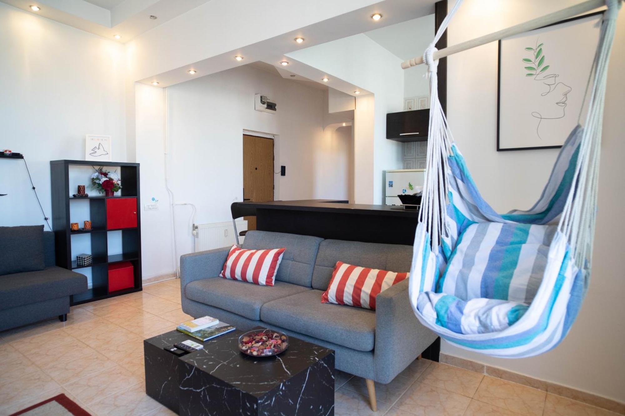 Bird Nest 2 Room Apartment Бухарест Екстер'єр фото